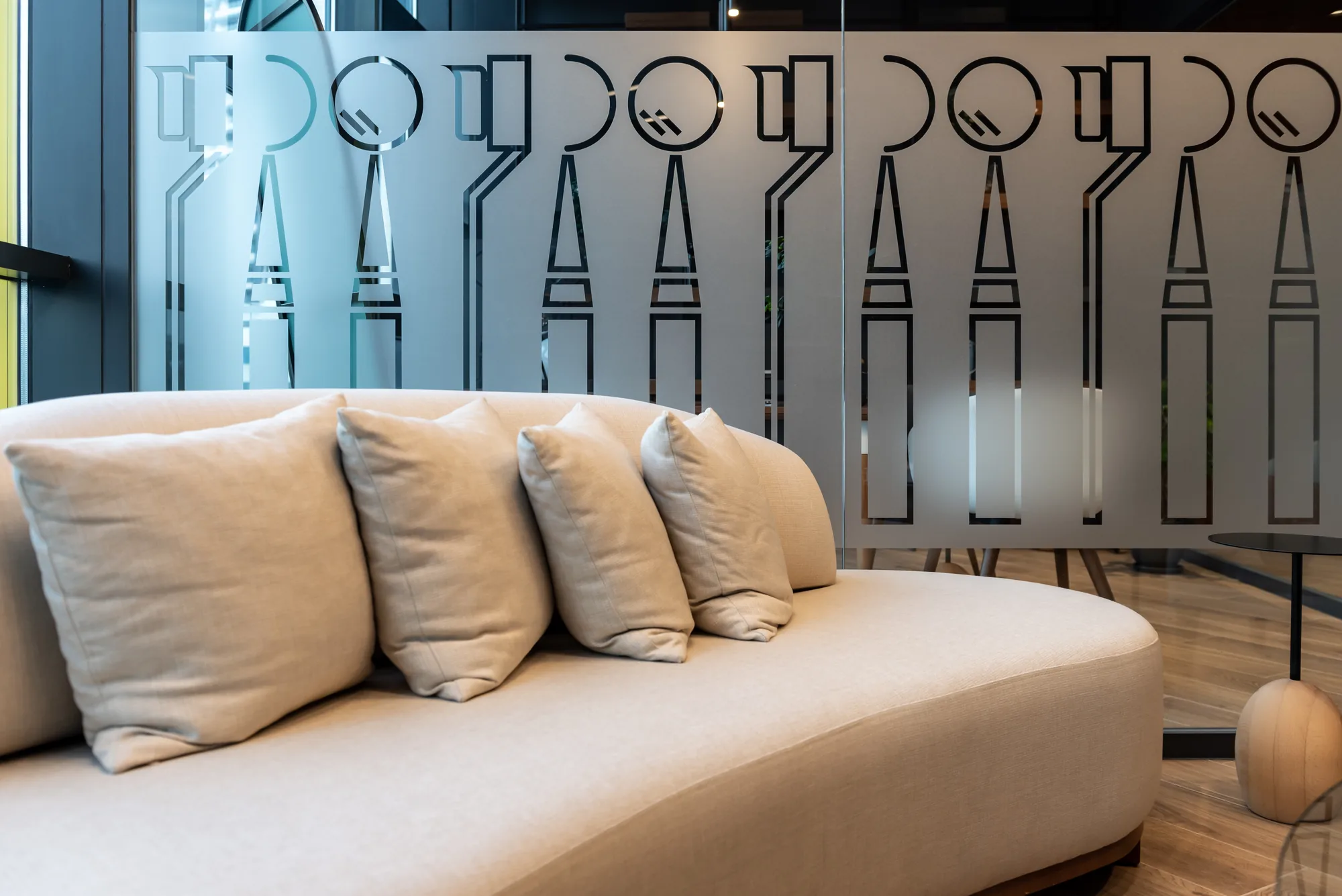 Osman Çengel Diş Kliniği — 06